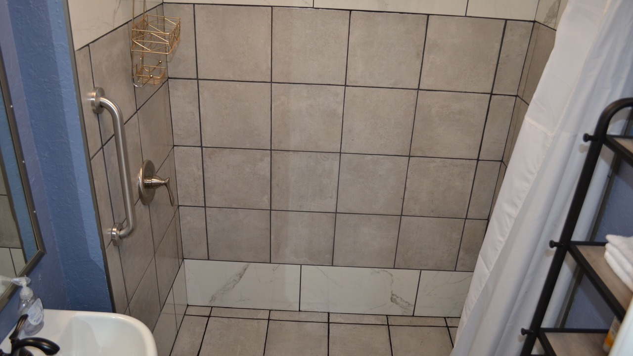 Photo of Bathroom in Sergeant Bluff