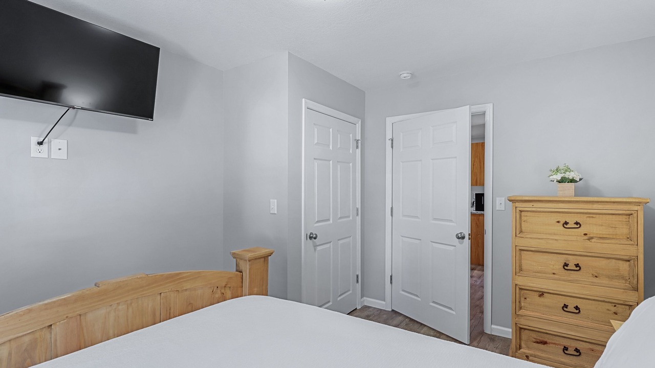 Photo of Bedroom in Ten Mile