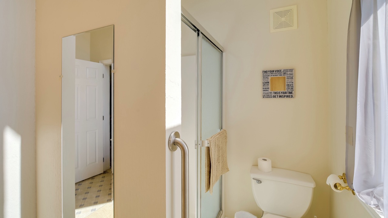Photo of Bathroom in Mountain City