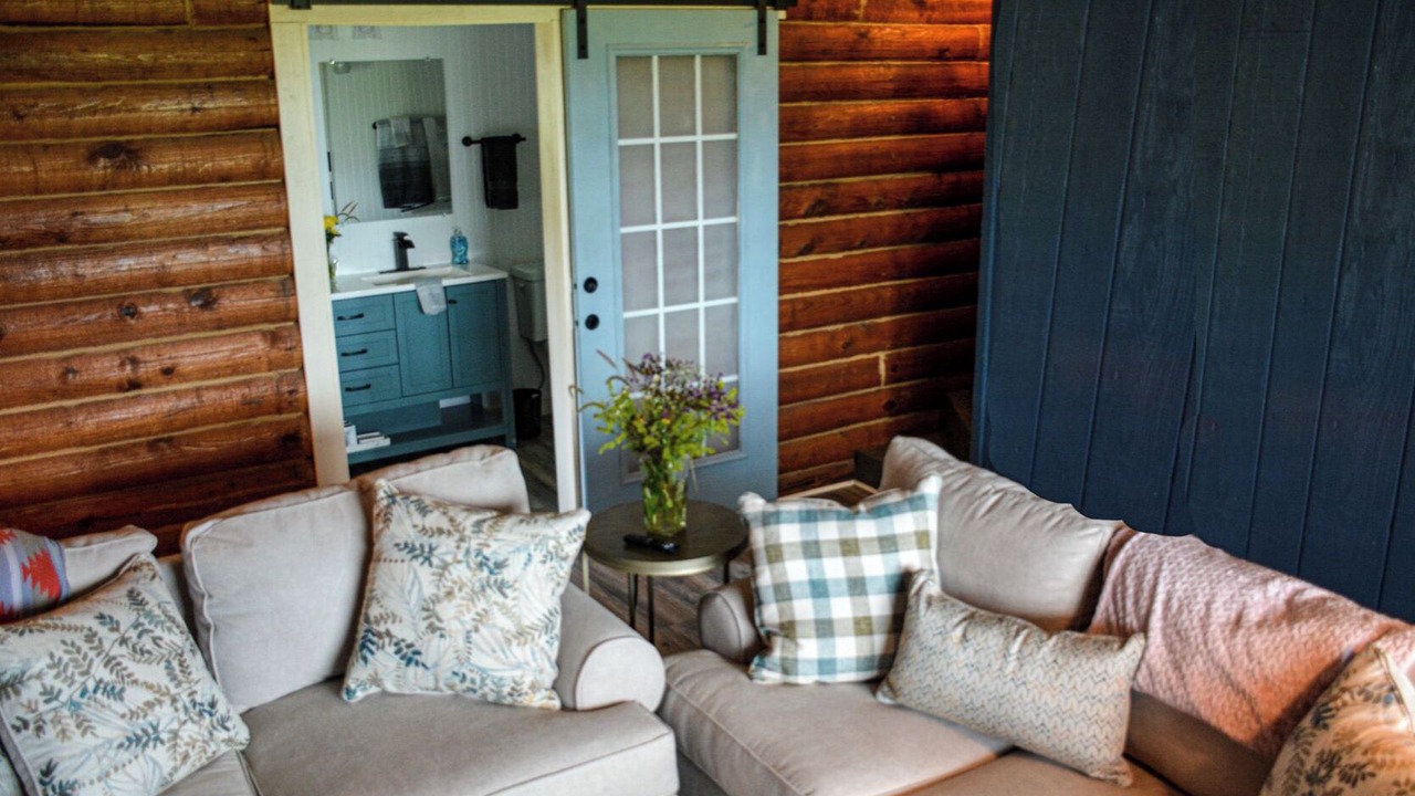 Photo of Livingroom in Unionville