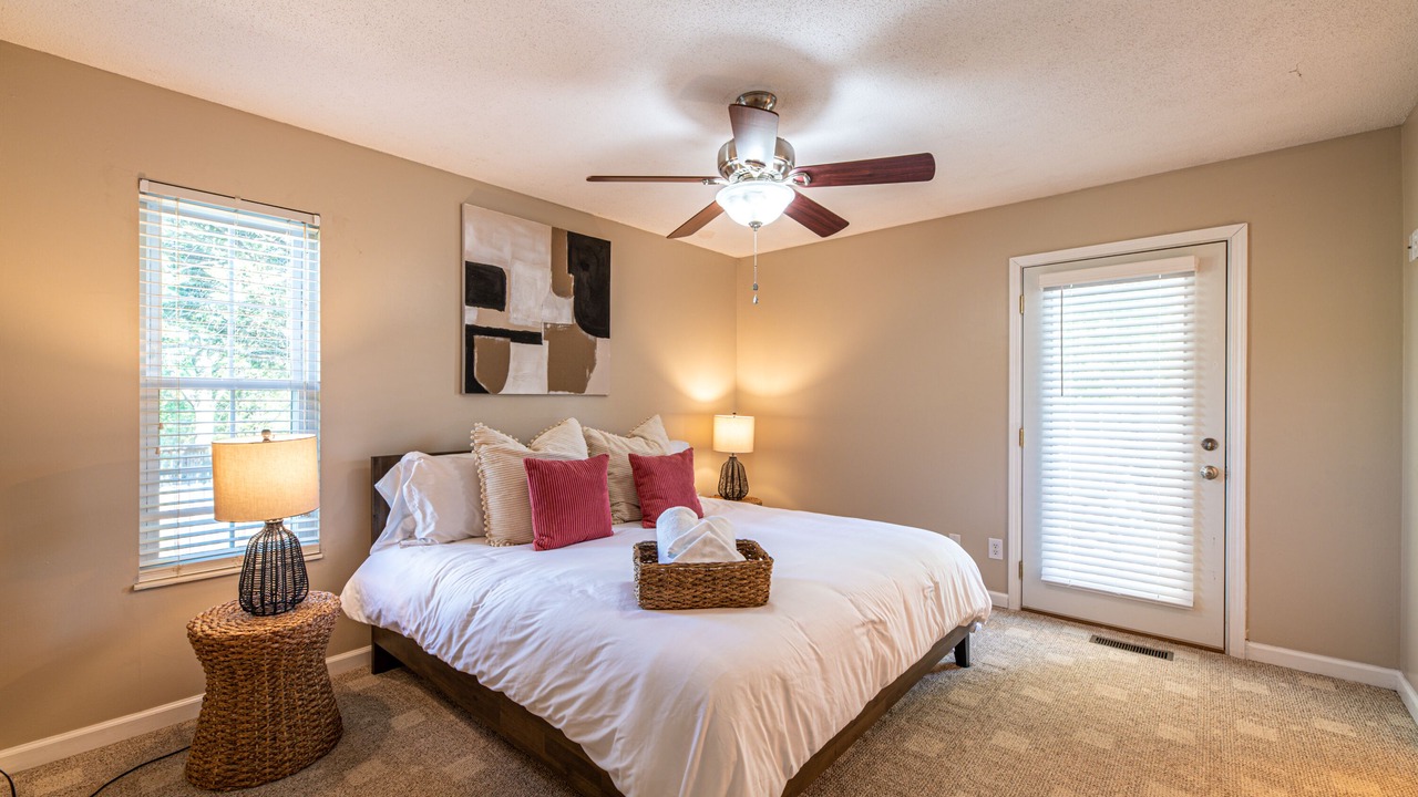 Photo of Bedroom in Ashley Oaks