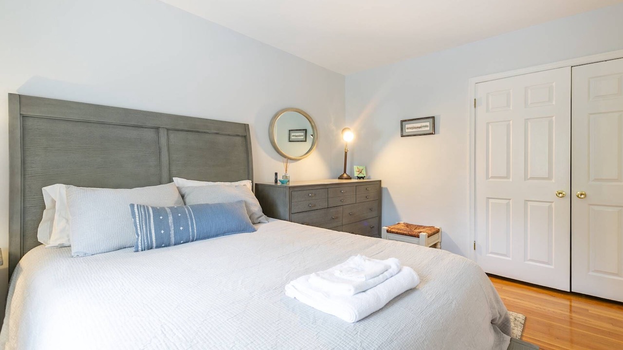 Photo of Bedroom in Historic District