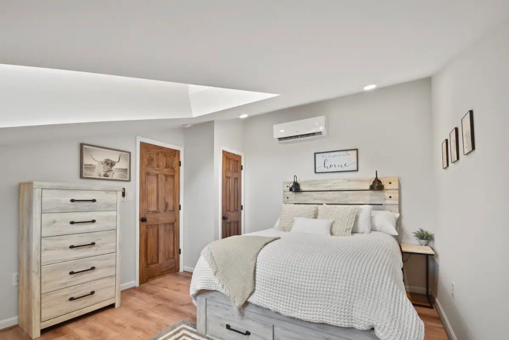 Photo of Bedroom in Berryville