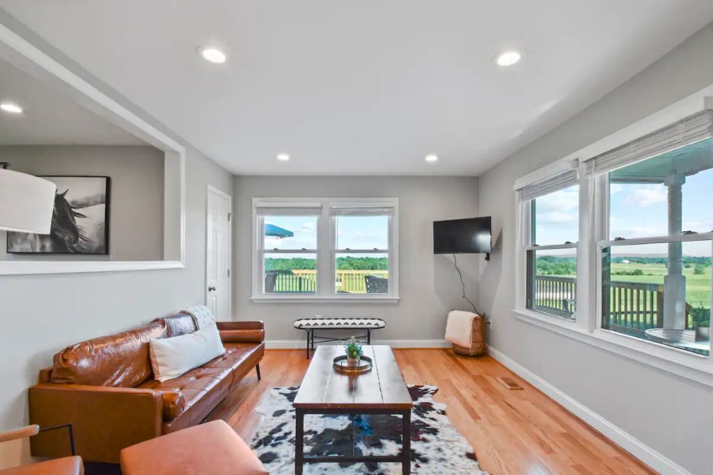 Photo of Livingroom in Berryville