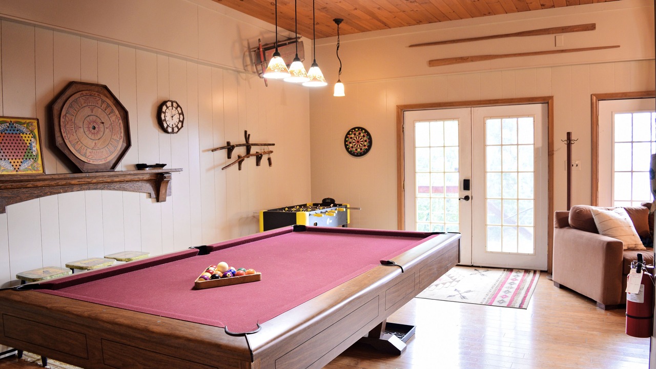 Photo of Bedroom in Seven Devils