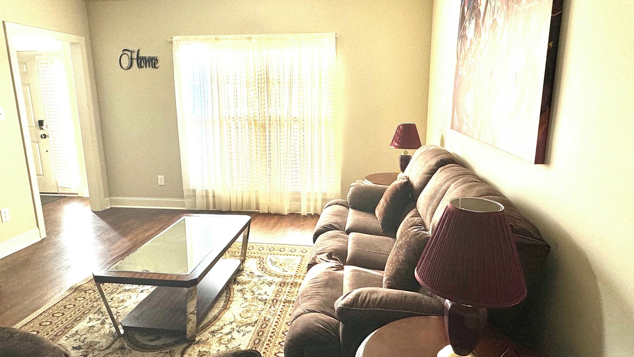 Photo of Livingroom in Huntsville