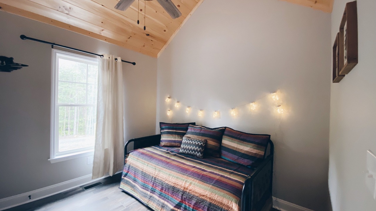 Photo of Bedroom in East Ellijay