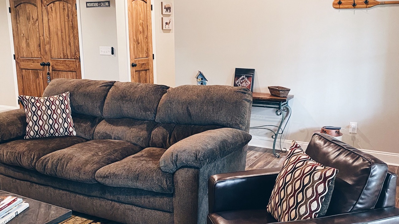 Photo of Livingroom in East Ellijay