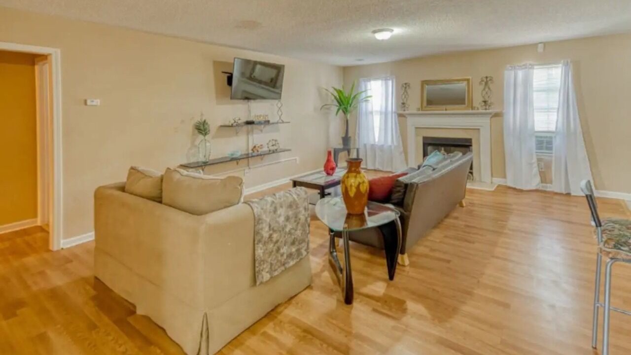Photo of Livingroom in Huntcliff