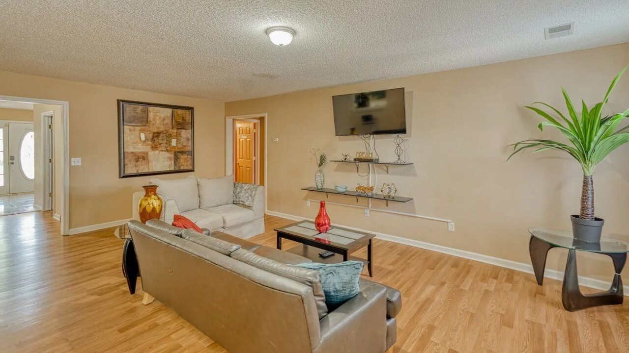 Photo of Livingroom in Huntcliff