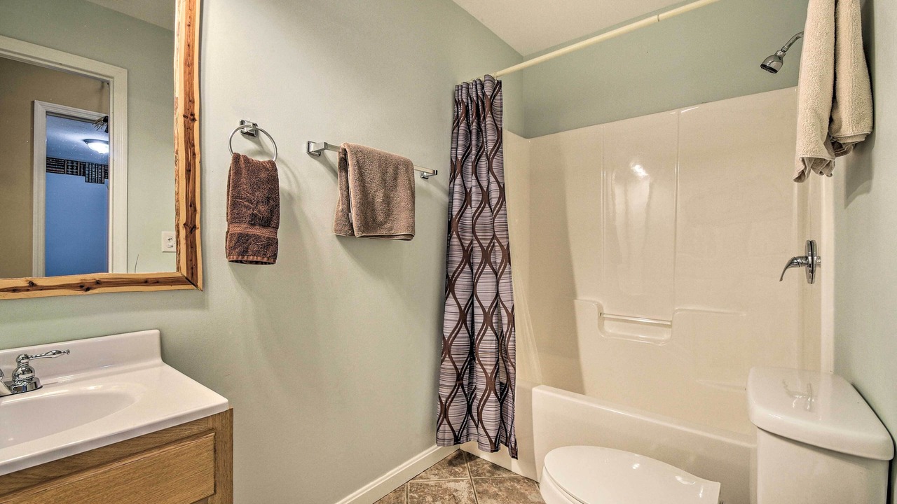 Photo of Bathroom in Guntersville