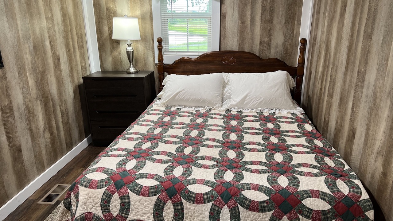 Photo of Bedroom in Dunlap