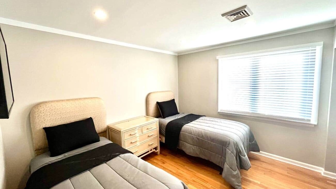 Photo of Bedroom in Ventnor City