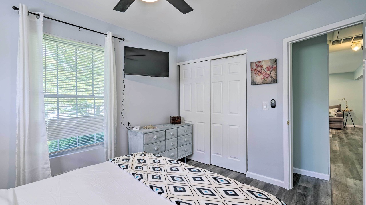 Photo of Bedroom in Bayville