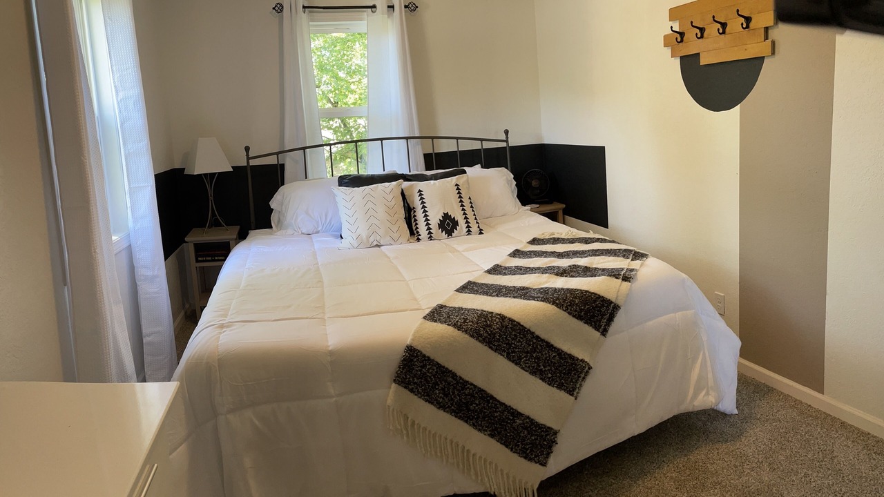 Photo of Bedroom in Downtown Des Moines