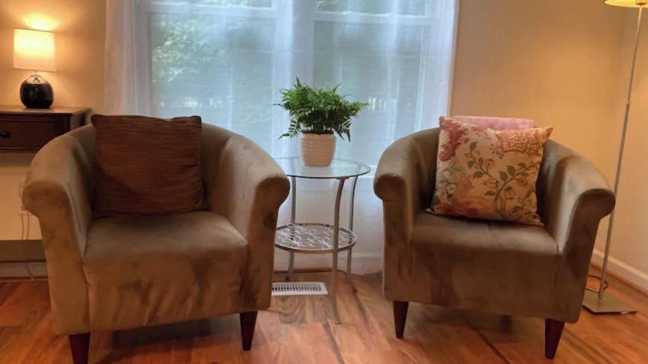 Photo of Livingroom in Chapel Hill