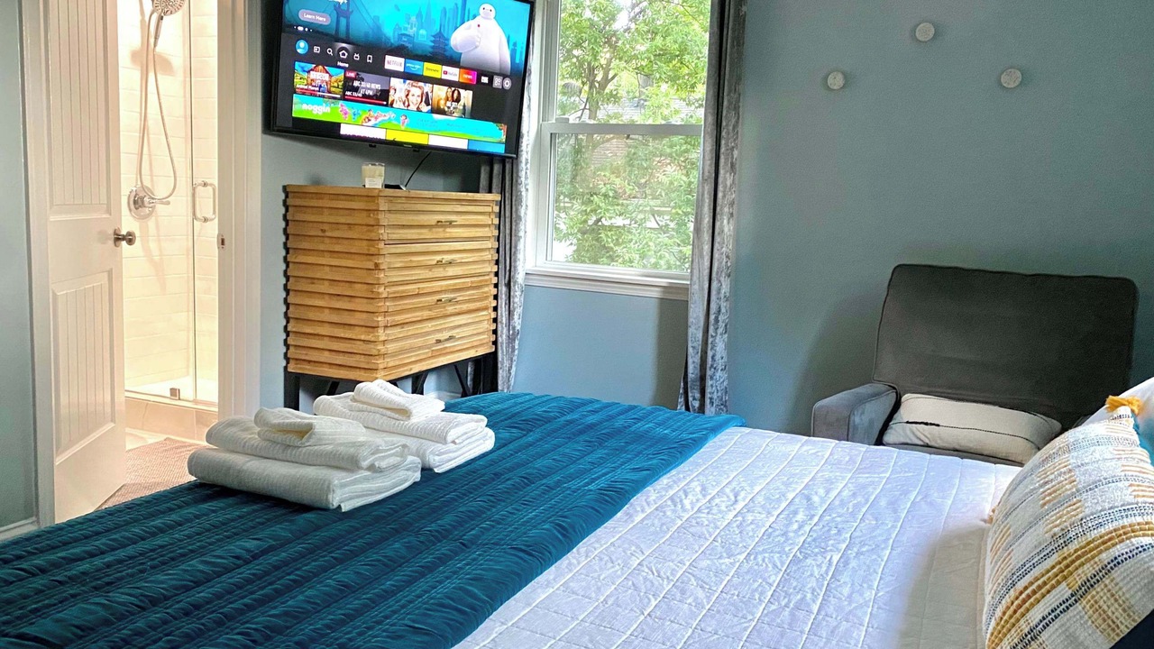 Photo of Bedroom in Forest Park