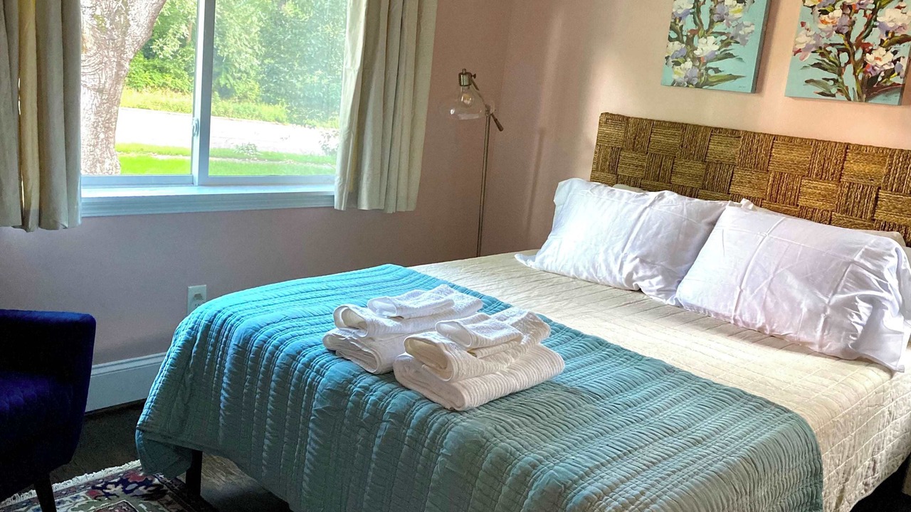 Photo of Bedroom in Forest Park