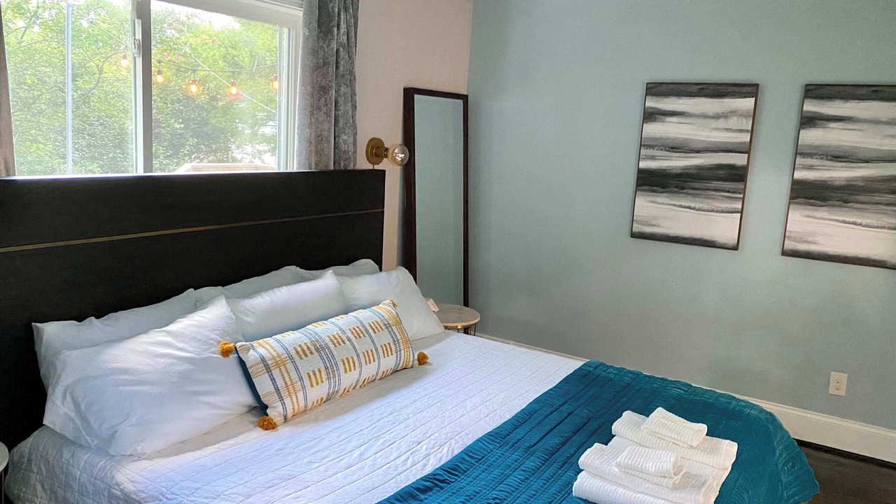 Photo of Bedroom in Forest Park