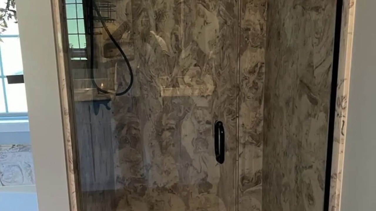 Photo of Bathroom in Rainbow City