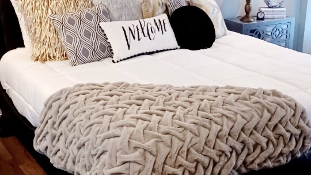 Photo of Bedroom in Rainbow City