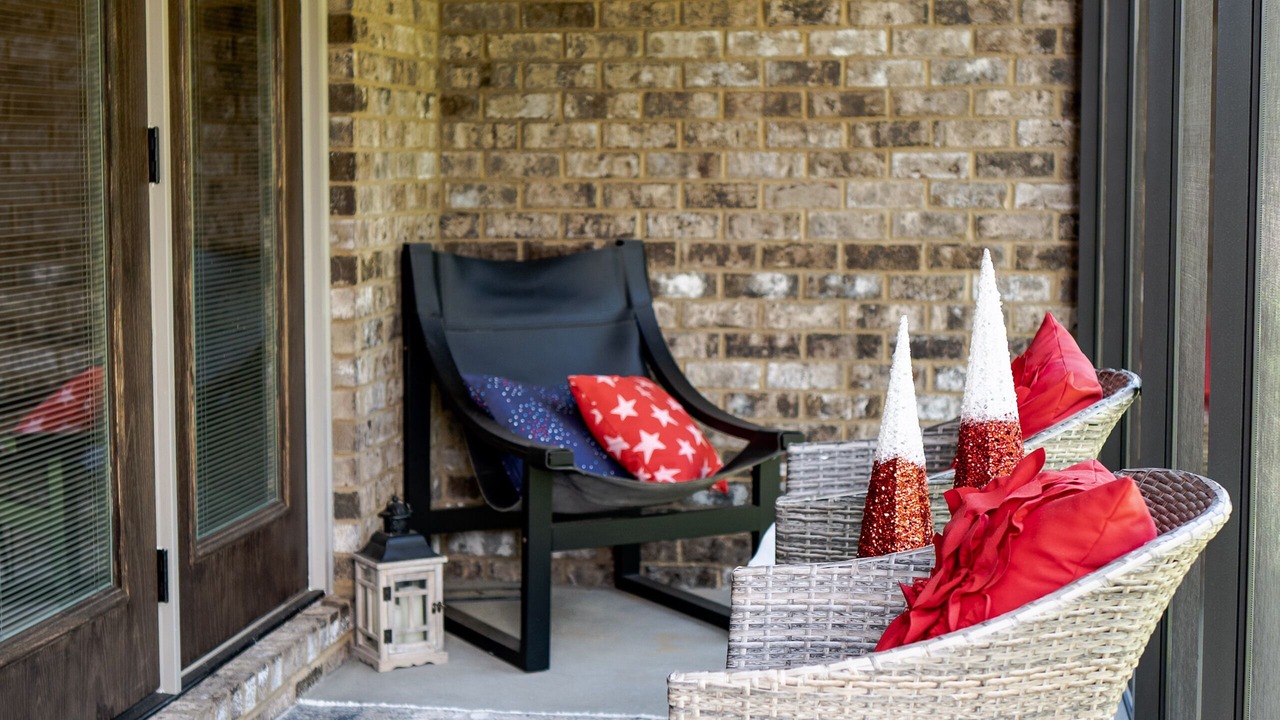 Photo of Patio Balcony in Rainbow City