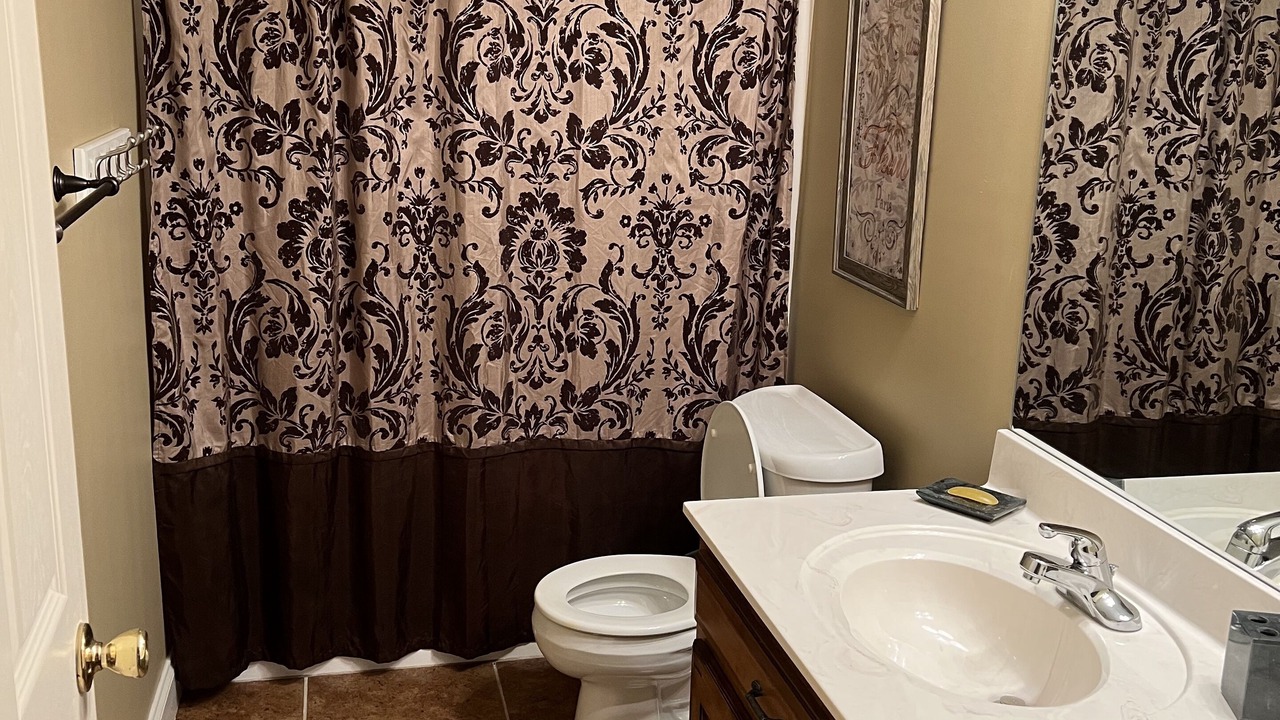 Photo of Bathroom in Centre
