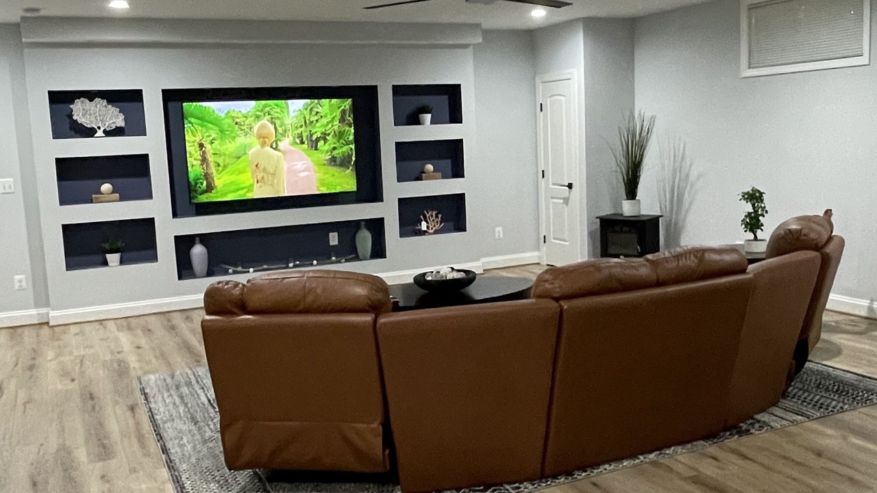 Photo of Livingroom in Cape Saint Claire