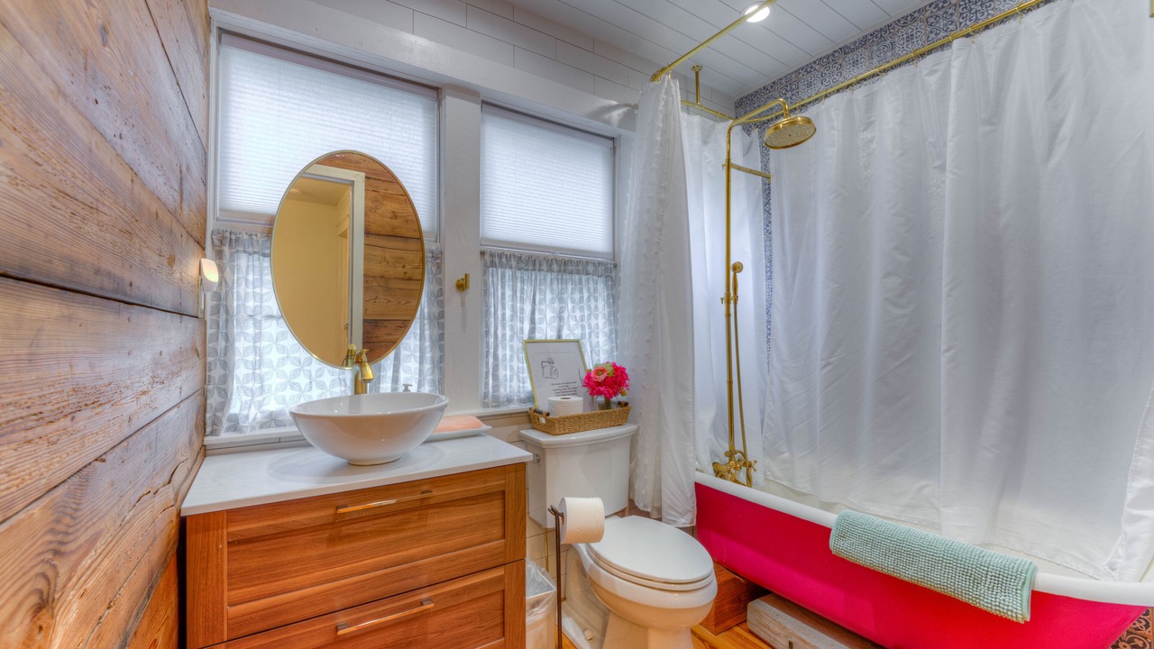 Photo of Bathroom in Vollintine-Evergreen