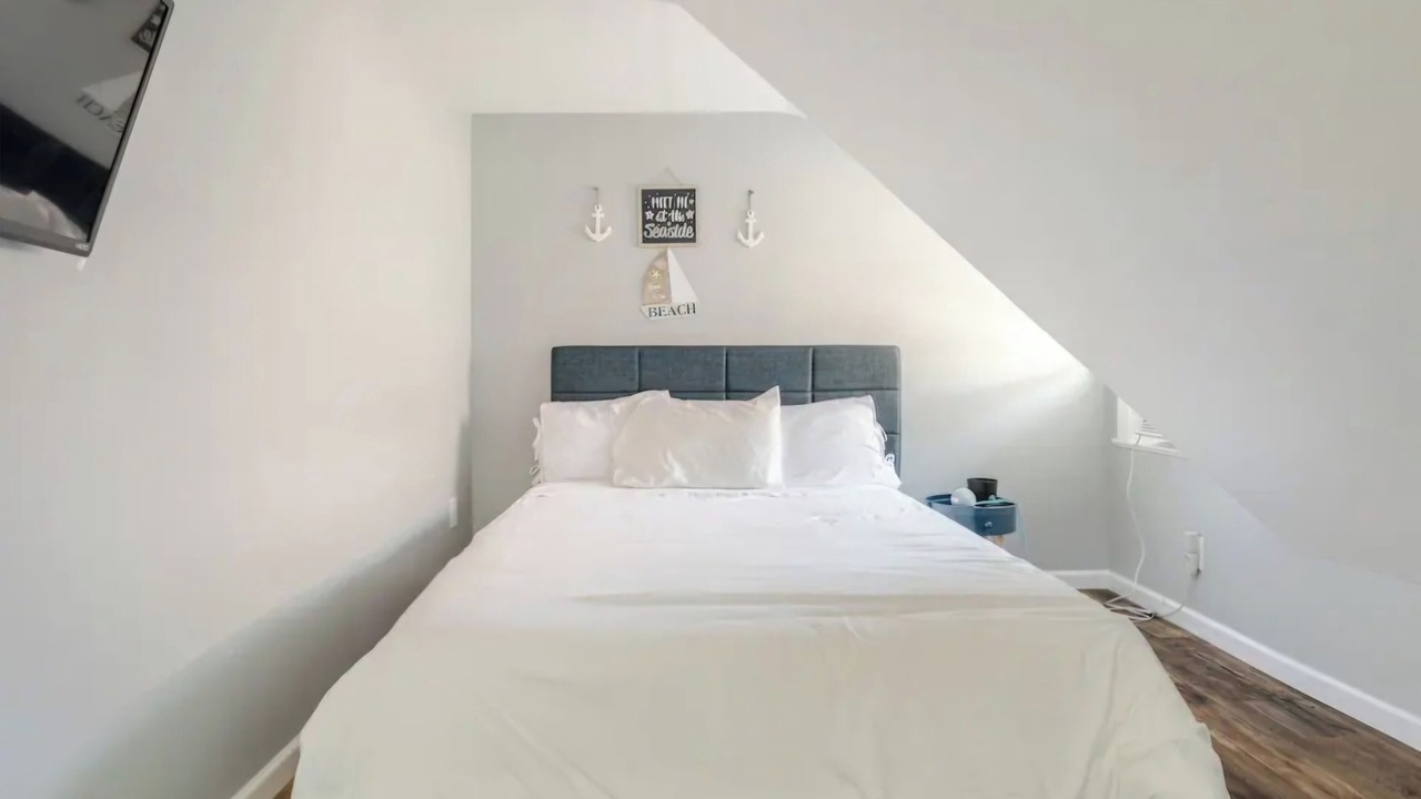 Photo of Bedroom in Asbury Park