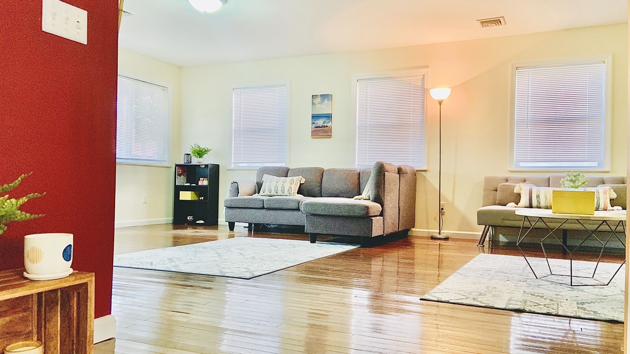 Photo of Livingroom in Beach Haven West
