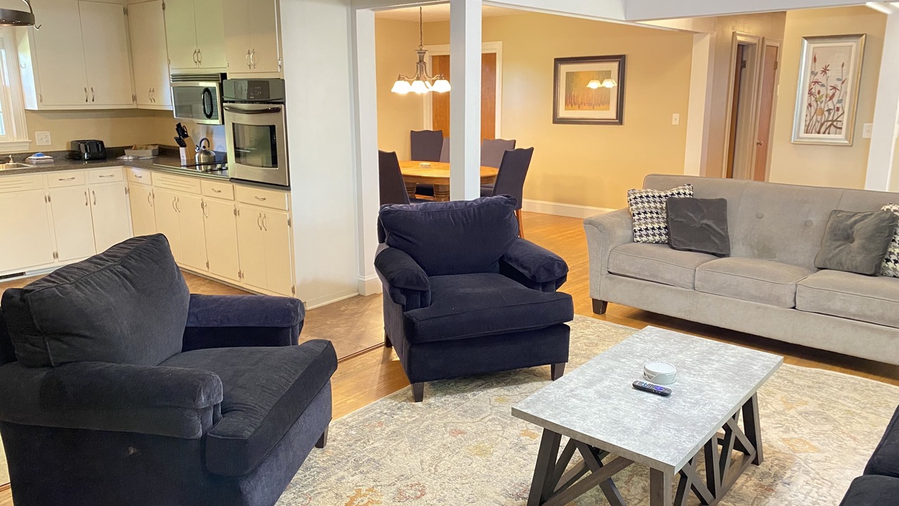 Photo of Livingroom in Barboursville