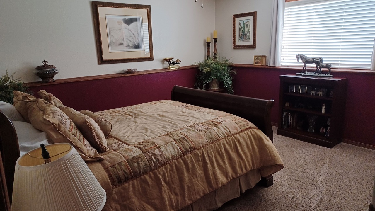 Photo of Bedroom in Summerset