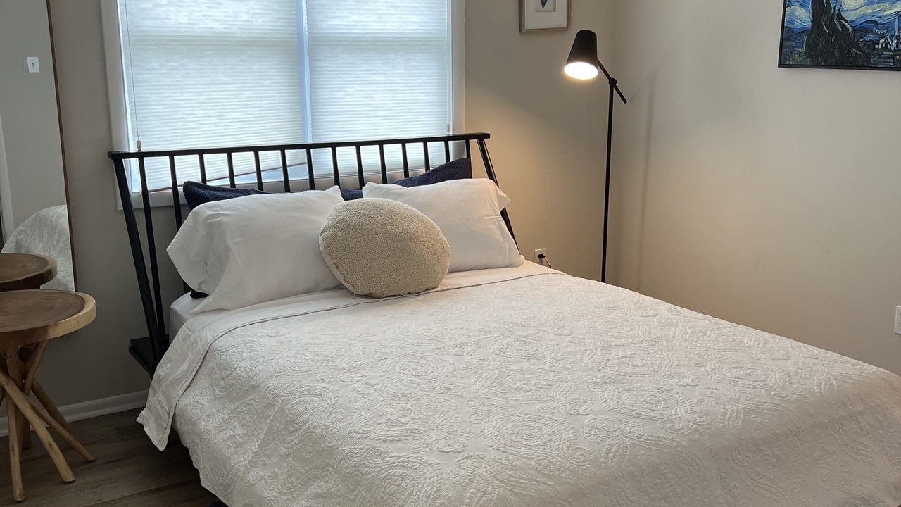 Photo of Bedroom in Cape May Court House