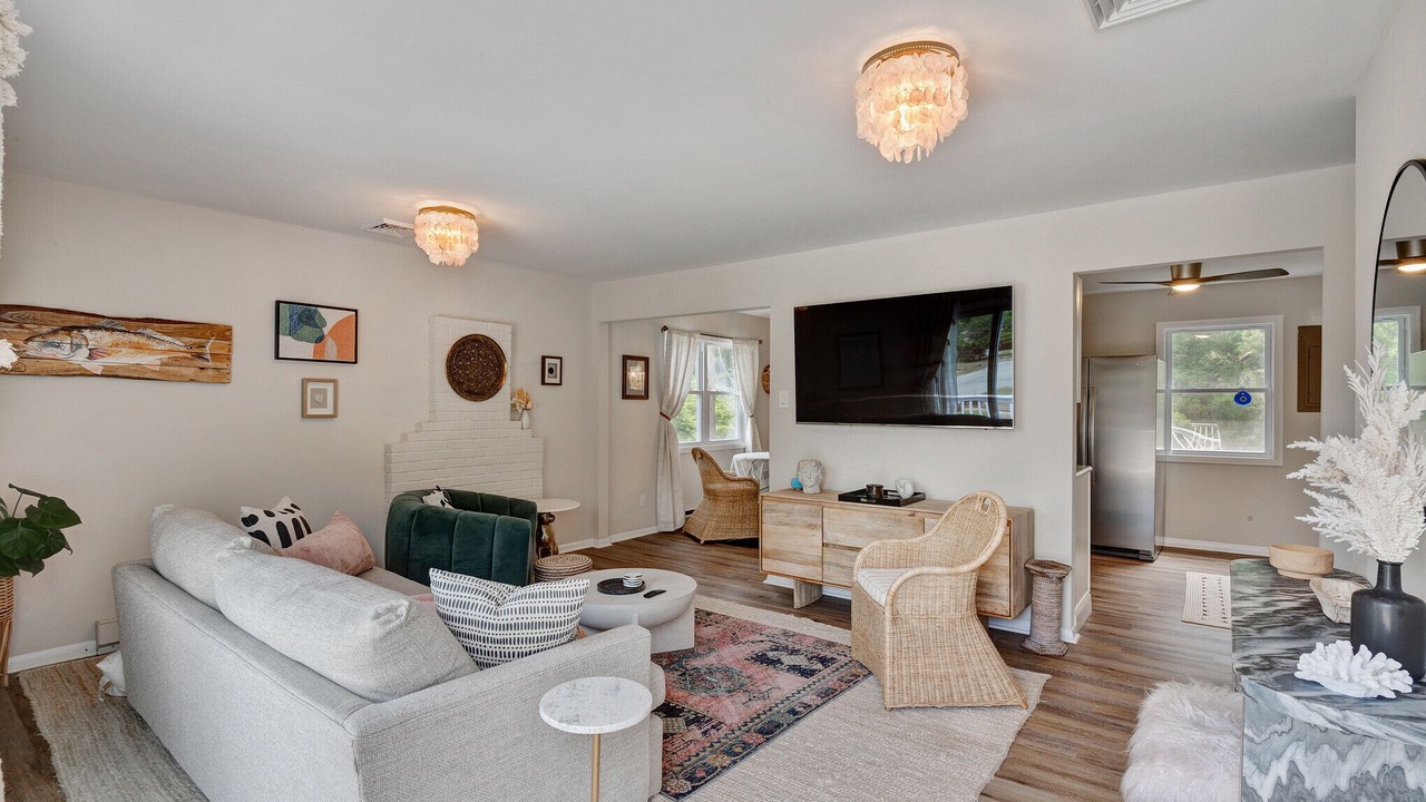 Photo of Livingroom in Cape May Court House