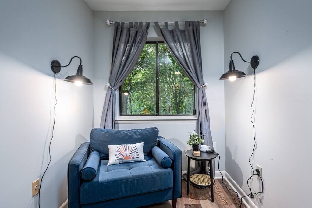 Photo of Livingroom in Bynum