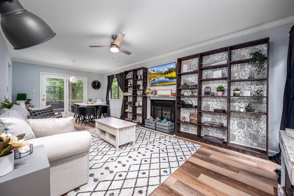 Photo of Livingroom in Bynum
