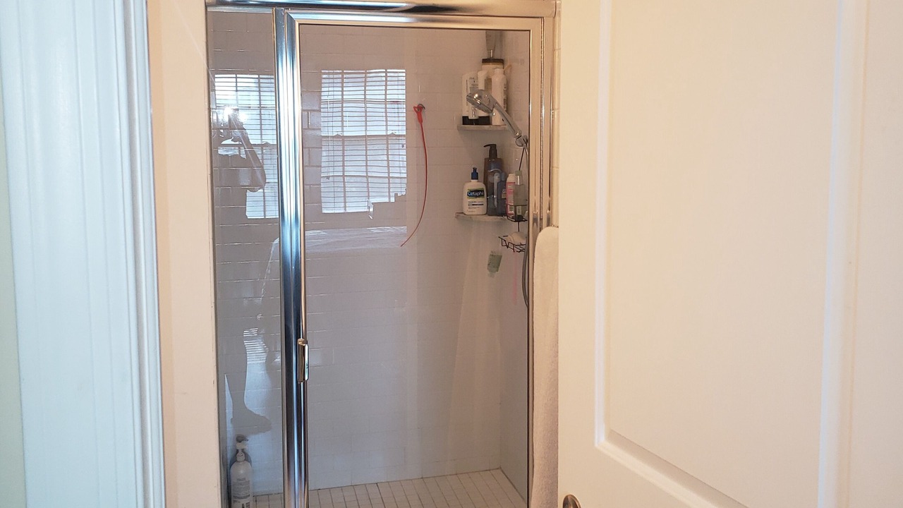 Photo of Bathroom in Avon by the Sea