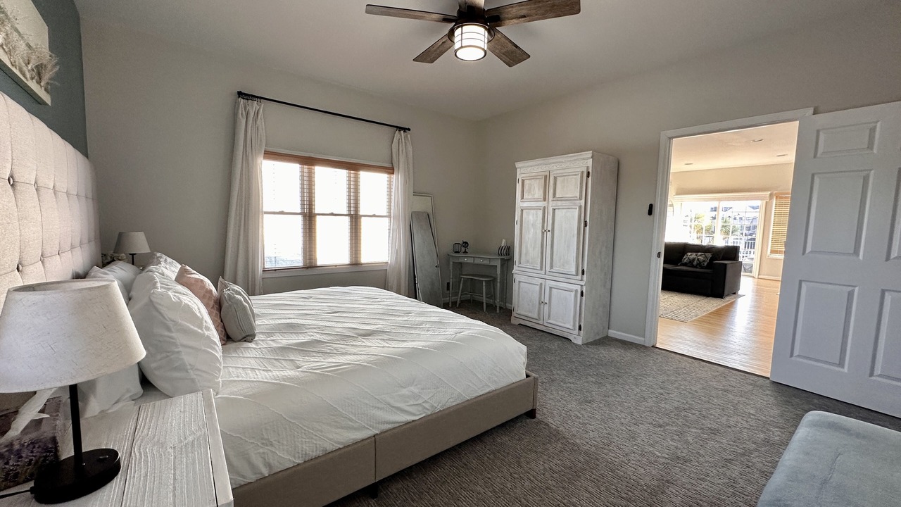 Photo of Bedroom in Bayville