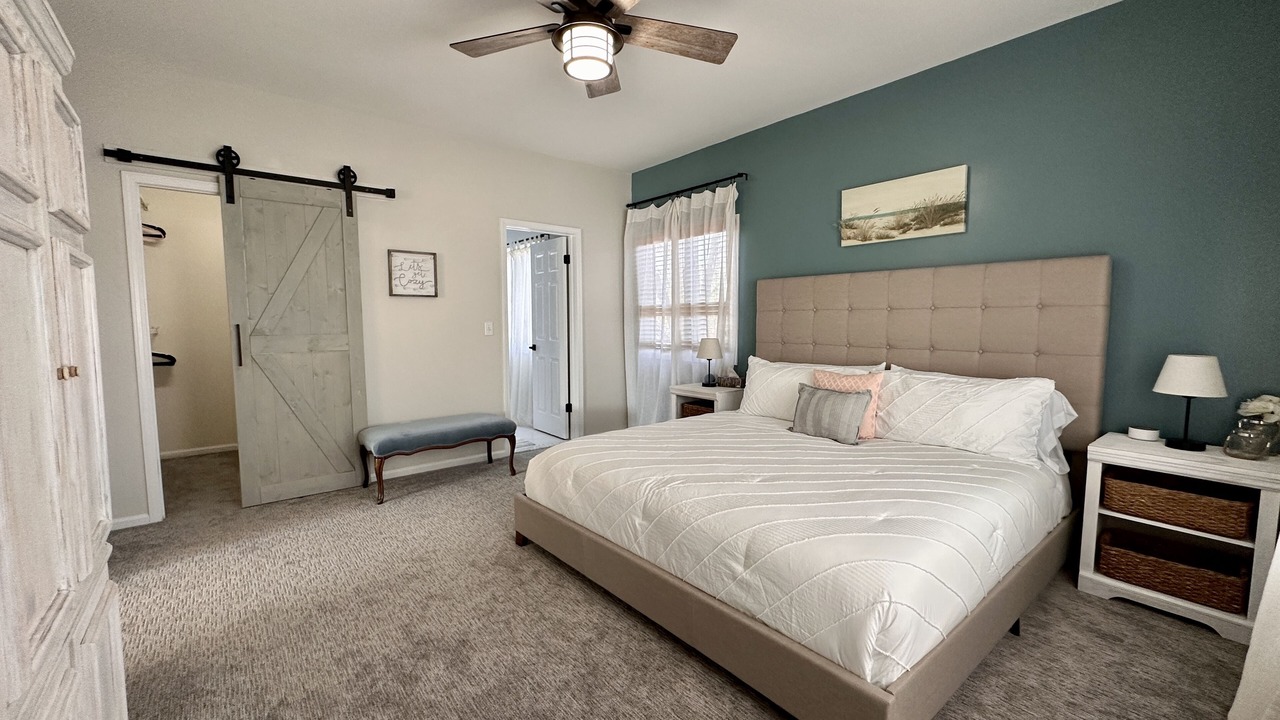 Photo of Bedroom in Bayville