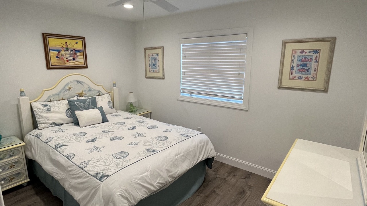 Photo of Bedroom in Loveladies