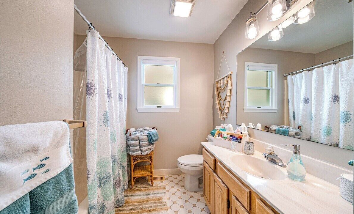 Photo of Bathroom in North End