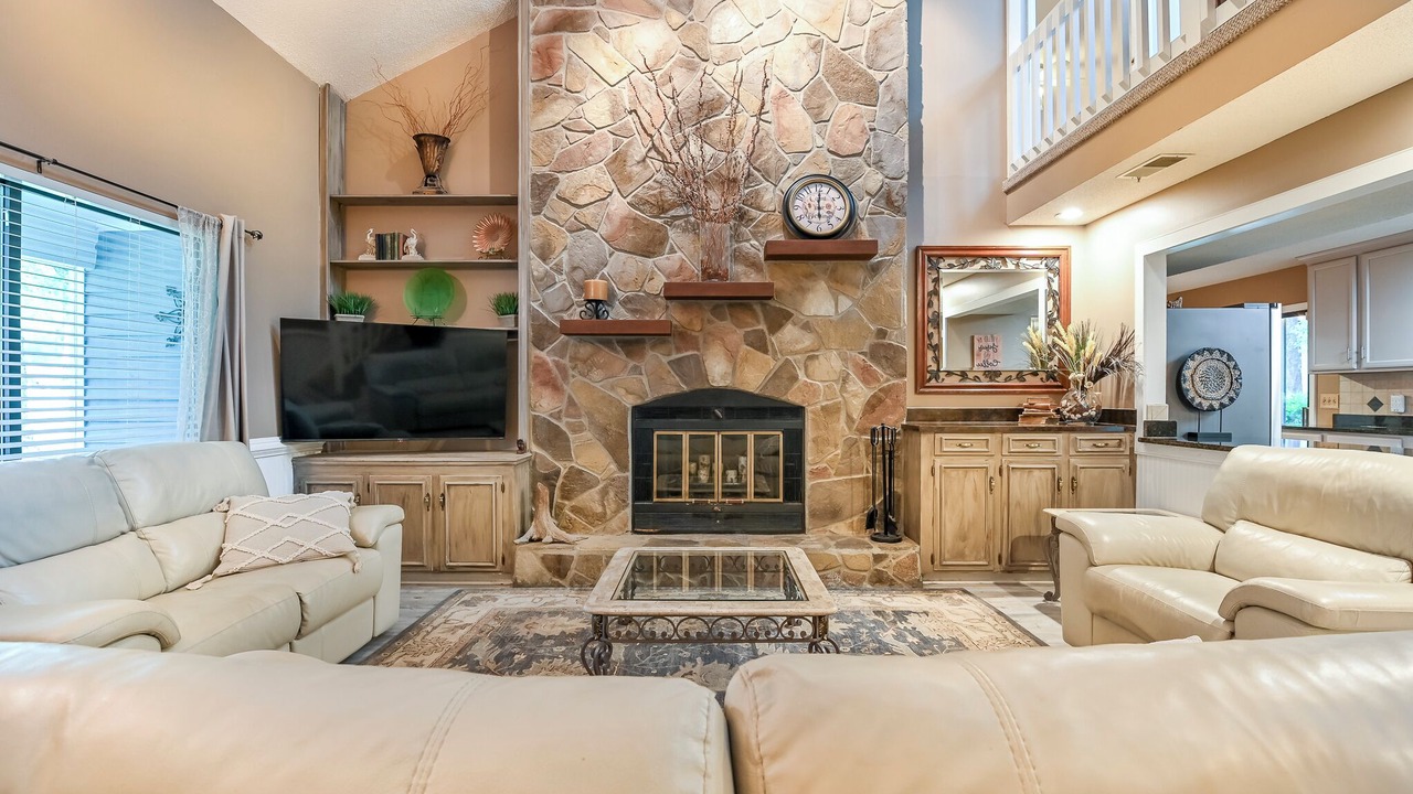 Photo of Livingroom in Summerville Historic District