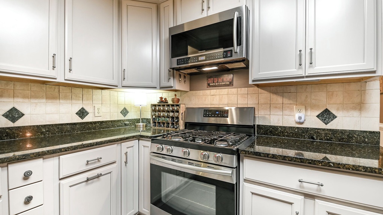 Photo of Kitchen in Summerville Historic District