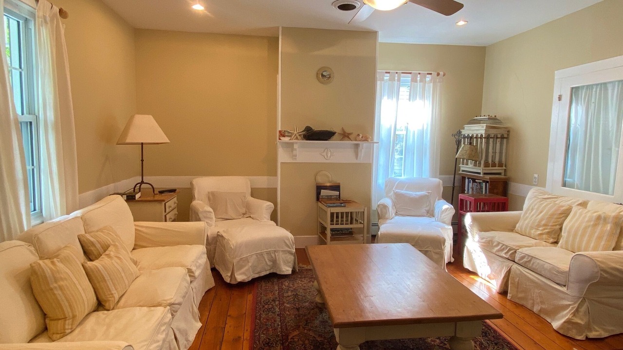 Photo of Livingroom in West Cape May