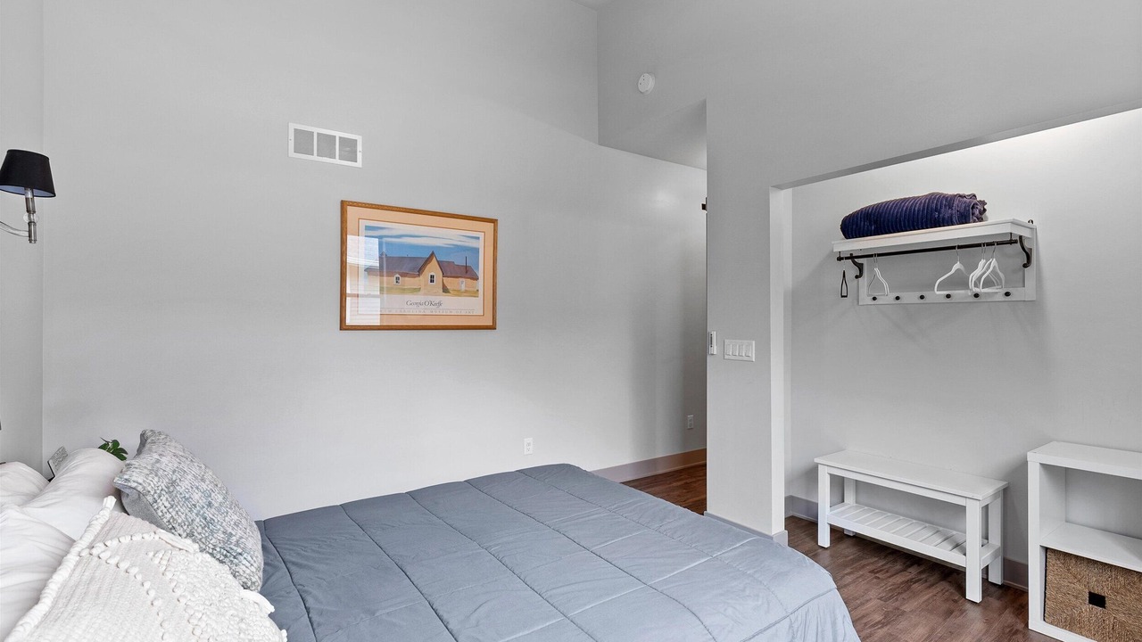 Photo of Bedroom in Twin Lakes