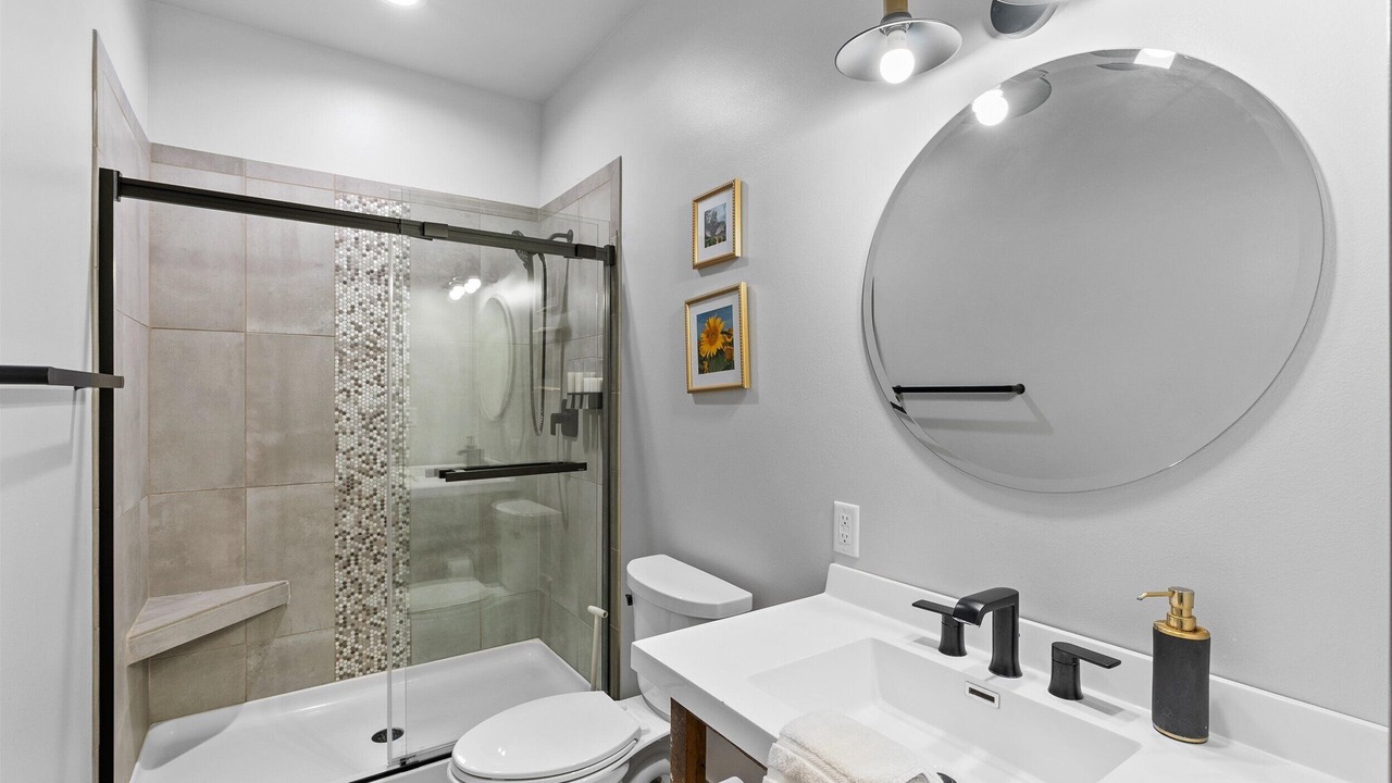 Photo of Bathroom in Twin Lakes
