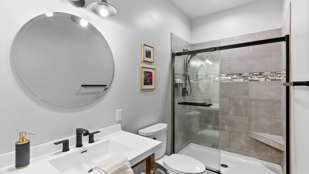 Photo of Bathroom in Twin Lakes
