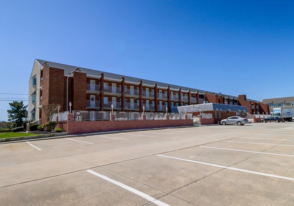 Photo of Outdoor in Admiral Estates