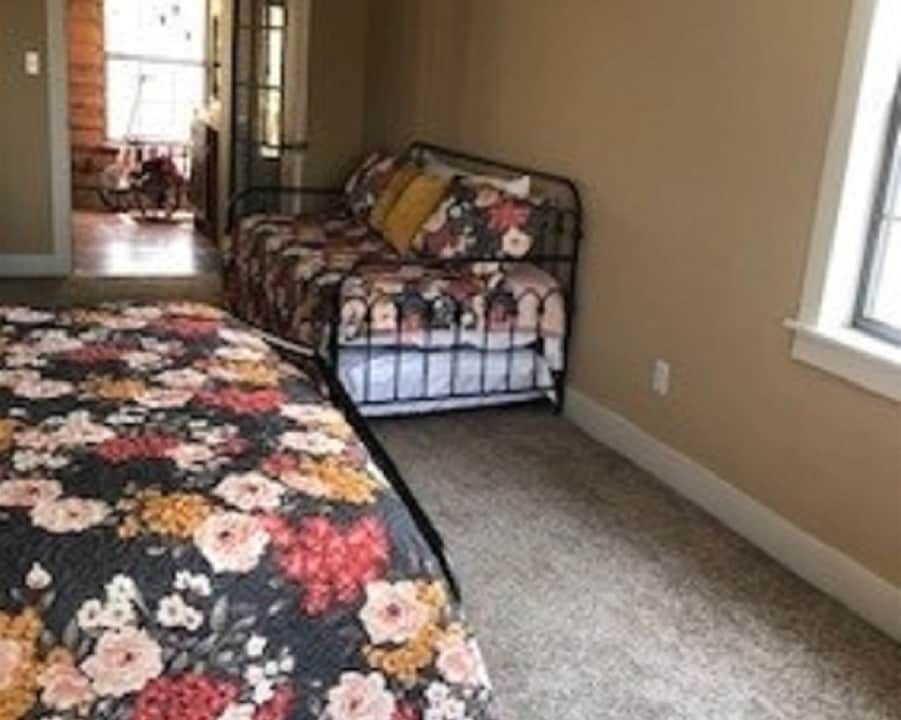 Photo of Bedroom in Guntersville